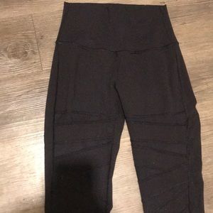 Lululemon leggings with mesh